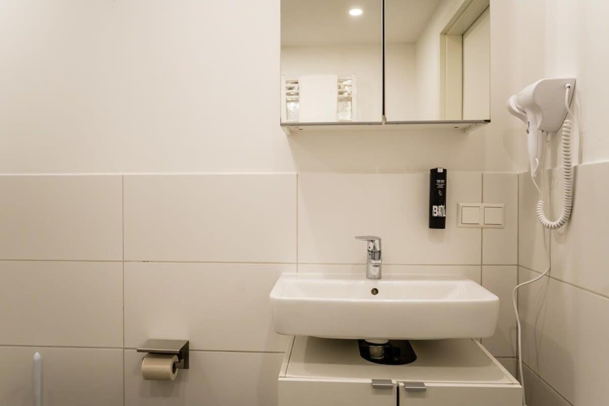 Stylish Loft Close To Boxhagener Platz Berlin Exterior photo